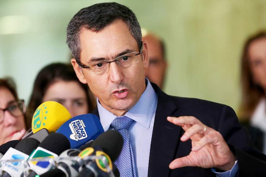 O ministro da Fazenda, Eduardo Guardia, durante entrevista, no Palácio do Planalto / Wilson Dias/Agência Brasil